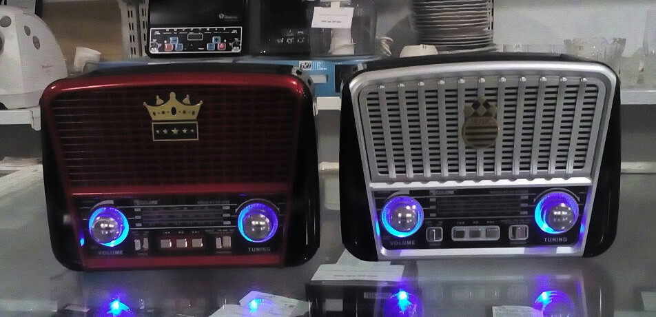 Радіоприймач Golon RX-455S Solar із сонячною панеллю Портативна колонка з радіо, MP3, USB - Зображення 4