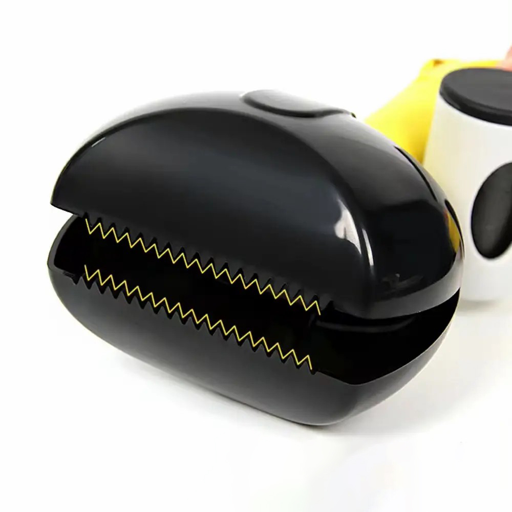 Автоматичний совок для прибирання за собакою Pooper Scooper Medium 25 x 11 x 9 см · Щипці для прибирання з карабіном та мішками в комплекті - Зображення 4
