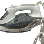 Утюг электрический паровой Operatec OP-1004 с керамической подошвой CG11 PR4